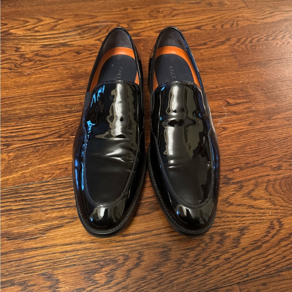 Tuxedo shoes
